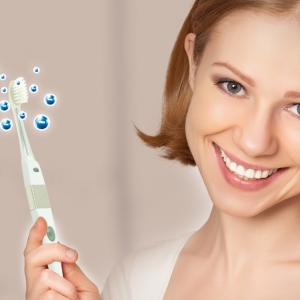 พิชิตกลิ่นปากด้วยแปรงสีฟันปล่อยประจุลบพลังไอโอนิค นวัตกรรมใหม่ในมือคุณ