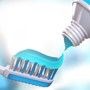 สาร SLS ที่ทำให้เกิดฟองในยาสีฟัน มีผลดี หรือ ผลเสีย อย่างไร และ ยาสีฟันที่ดีควรมีส่วนผสมนี้หรือไม่